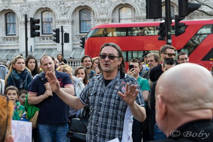 Ilyen volt a Londoni magyar tüntetés képekben: az angliai magyarság is utcára vonult 5