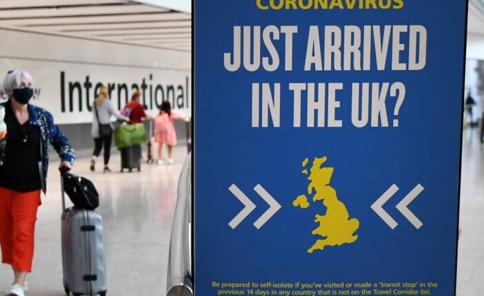 Haza tudunk utazni karácsonyra? - Új lehetőség a karantén hosszának csökkentésére Angliában