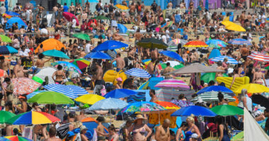 Óriási hőség, az év legmelegebb napja lesz ma Angliában