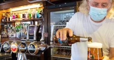 £5000-ra (2m Ft) büntettek egy 79 éves nyugdíjast 1 korsó sör miatt, pedig egyedül itta