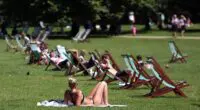 Végre itt a nyár, sok helyen már 30C-ot is mértek Angliában, a Met Office pedig közölte, meddig tart ez a jó idő