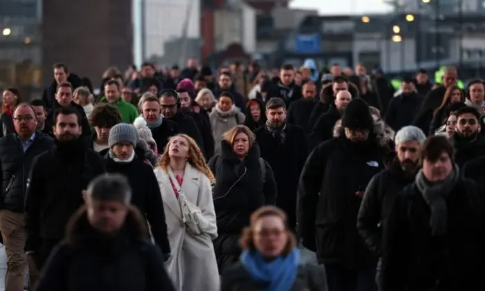 200 cég áll át véglegesen 4 napos munkahétre Nagy-Britanniában úgy, hogy a dolgozók fizetése nem csökken 200 cég áll át véglegesen 4 napos munkahétre Nagy-Britanniában úgy, hogy a dolgozók fizetése nem csökken