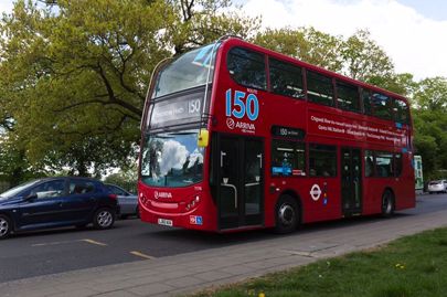 Ötletes újítás jön a buszokon Londonban, ami könnyíti a közlekedést 4