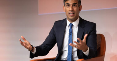 „Adnék én nekik fizetésemelést, de most nem tehetem” – a brit miniszterelnök legfrissebb nyilatkozata