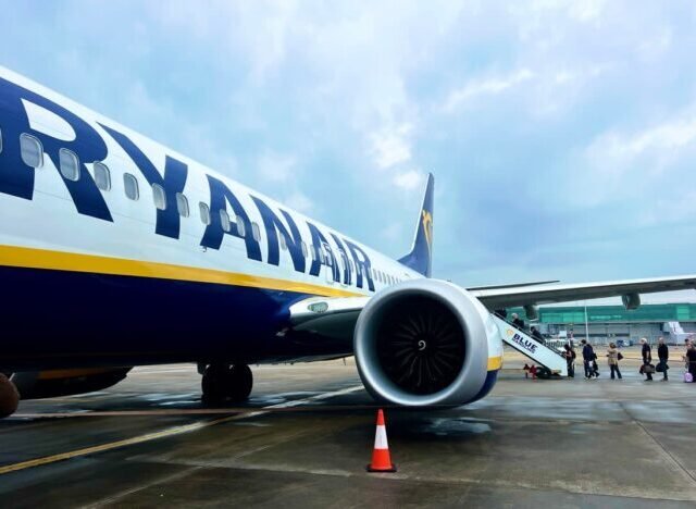 Súlyosan megsérült egy Ryanair repülőgép 181 utassal a fedélzetén a Stansted repülőtéren