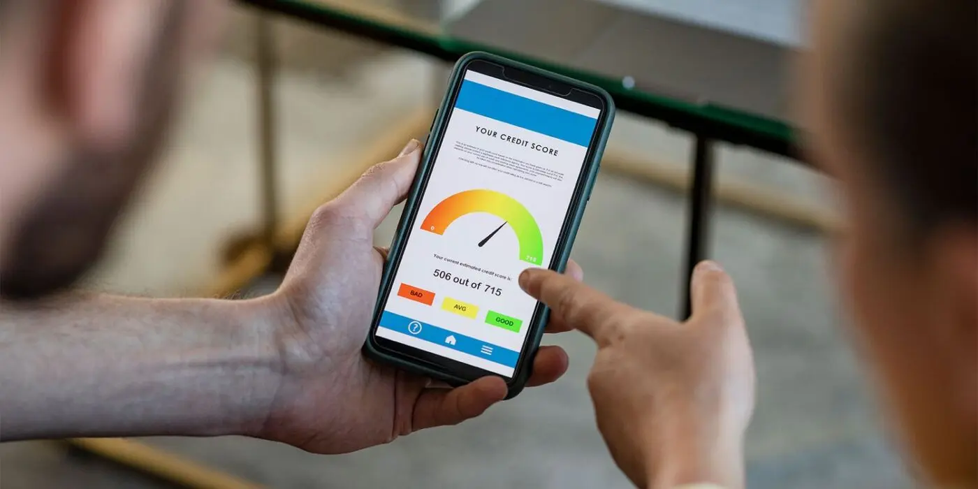 Jelentősen megváltozik a brit hitelpontszámítás (credit score): milliókat érinthet a módosítás