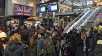 Hatalmas karácsonyi utazási káosz: lezárták a Nagy-Britanniát és Franciaországot összekötő „Csalagutat”