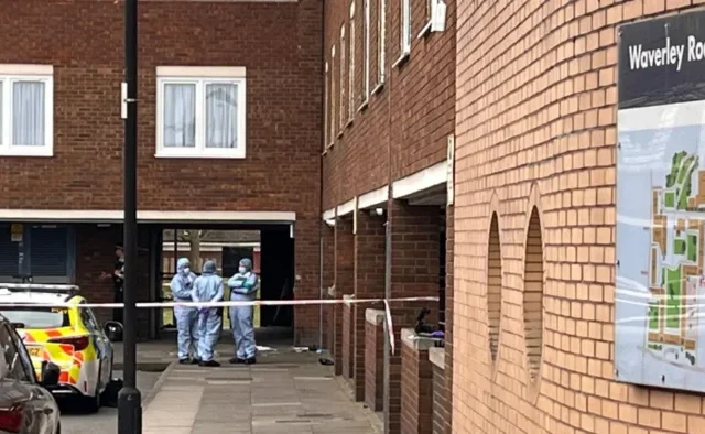 Fejbe lőttek egy fiatalt egy magyarok által is sűrűn lakott városrészben Londonban