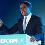 Drasztikus bevándorlási reform Nagy-Britanniában – a korlátlan letelepedési engedély eltörlését, és tömeges kitoloncolásokat tervez a Reform UK
