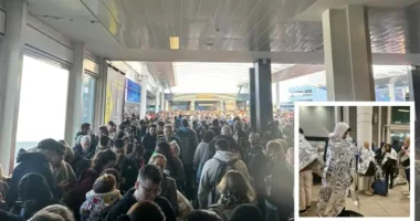 Kiürítették a Gatwick repülőteret - a bombaszakértők a helyszínen vannak