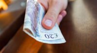 Hat nagy, a pénzügyeinket érintő változás Nagy-Britanniában októbertől Hat nagy, a pénzügyeinket érintő változás Nagy-Britanniában októbertől