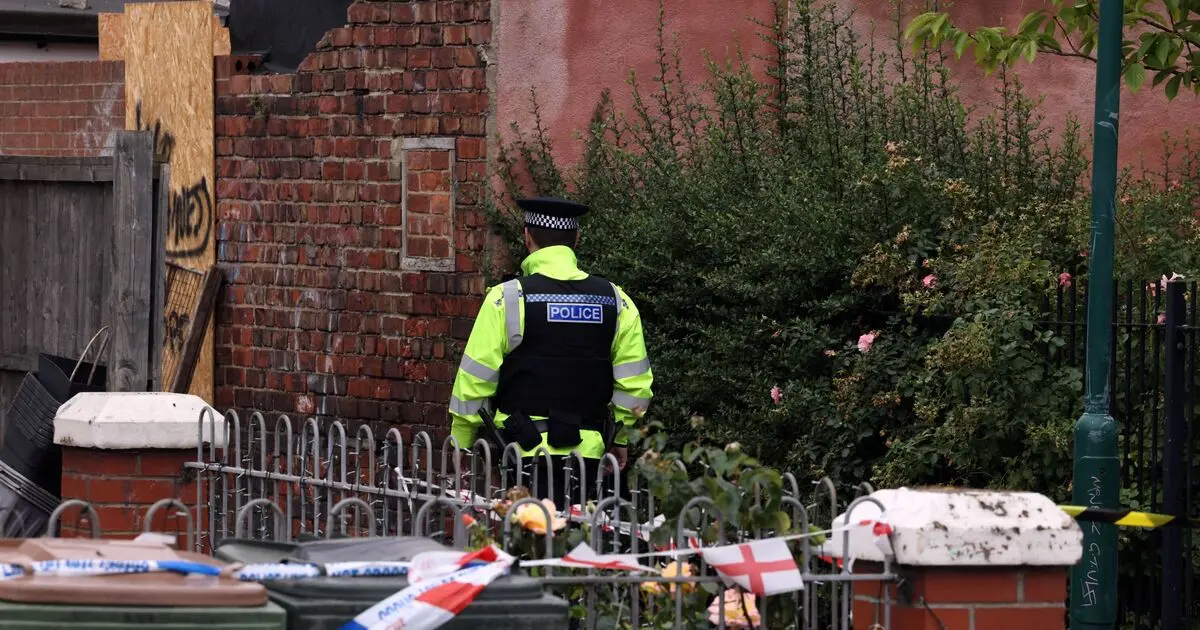 Több mint 200 rendőrt vezényeltek Middlesbrough-ba a halálos A66-os baleset után kitört erőszak miatt Több mint 200 rendőrt vezényeltek Middlesbrough-ba a halálos A66-os baleset után kitört erőszak miatt