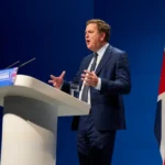 5 000 fontos „első munka bónusz” a fiataloknak Nagy-Britanniában – a Konzervatívok új ígérete