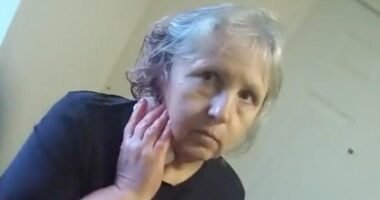 „Túlságosan szerettem , hogy otthonba adjam” – megölte saját édesanyját egy nő Angliában
