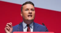 Wes Streeting ultimátumot adott Starmernek: akár napokon belül megpróbálhatják leváltani a miniszterelnököt