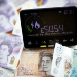 Közel 200 fonttal csökkenhet mindenki rezsiszámlája Nagy-Britanniában – még azt is elmondták, hogyan