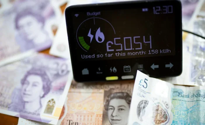 Újabb energiaválság jöhet? 500 fonttal is nőhetnek a brit rezsiszámlák az Irán–USA háború miatt