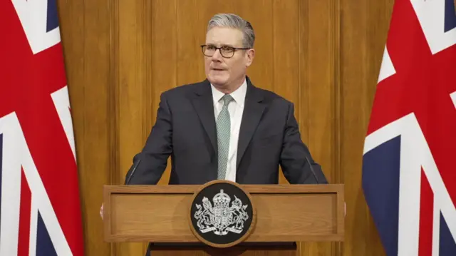 A brit miniszterelnök mai beszéde és fontos kijelentései az EU és az USA közötti egyre feszültebb helyzet kapcsán