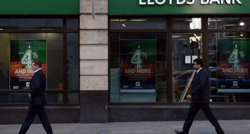 Rengeteg Lloyds és Halifax bankfiók zár be 2026-ban Nagy-Britanniában: itt a teljes lista