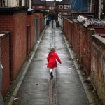 Veszélyben a lakhatási támogatás Angliában: így próbál ügyeskedni a kormány