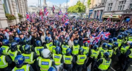 4000 plusz rendőrt vezényeltek ki London belvárosába: hatalmas tüntetés, többeket már letartóztattak és még el sem kezdődött