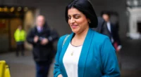 Közel 40 millió fontot költött a brit kormány arra, hogy 3000 fontot adtak a migránsoknak, ha elmennek Közel 40 millió fontot költött a brit kormány arra, hogy 3000 fontot adtak a migránsoknak, ha elmennek
