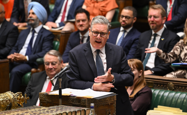 Új törvények Nagy-Britanniában 2026-tól: utazás, kukák, bérek és bérlői jogok és minden, ami érinti az Angliában élőket