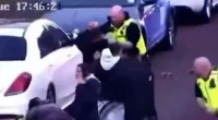Tömegverekedés tört ki Angliában, Gatesheadben – rendőröket támadtak meg az utcán 2
