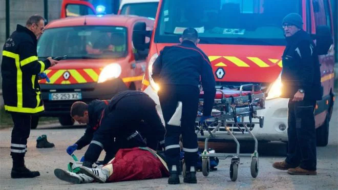 Tömegverekedés tört ki a brit-francia határátkelő mellett: 5 migránst lelőttek