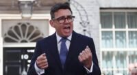 Andy Burnham első napja miniszterelnökként: menesztette Starmer kulcsembereit, és már holnap jönnek az első megélhetési intézkedések Andy Burnham első napja miniszterelnökként: menesztette Starmer kulcsembereit, és már holnap jönnek az első megélhetési intézkedések