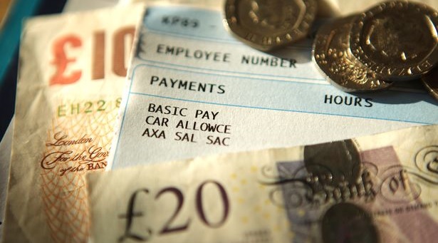 Tegnaptól változott a minimálbér Nagy-Britanniában, ami milliókat érint 2