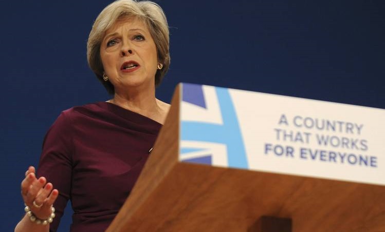 A brit miniszterelnök legújabb bejelentése sok kilépés pártit felháborít 2