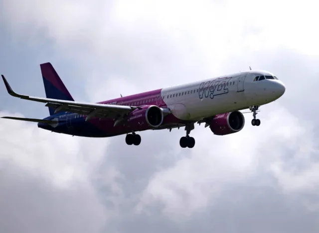 Vadászgépeket riasztottak az egyik londoni Wizz Air-járathoz: az egyik utas telefonján a „terrorista” szó jelent meg