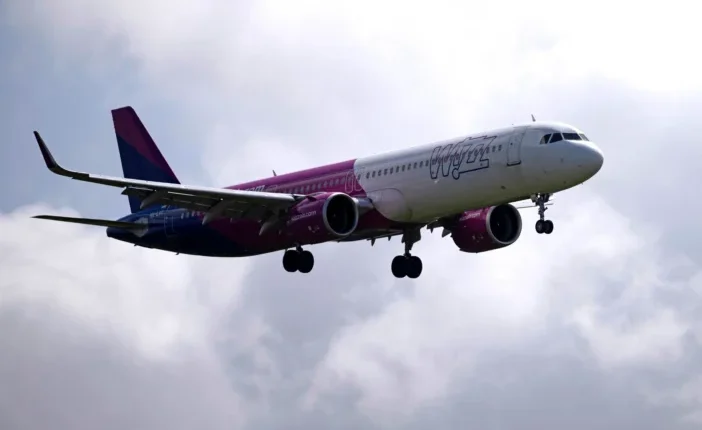 Vadászgépeket riasztottak az egyik londoni Wizz Air-járathoz: az egyik utas telefonján a "terrorista" szó jelent meg