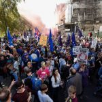 Elképesztő, több mint félmilliós tömeg vonult az utcákra Londonban a kilépés ellen tüntetni