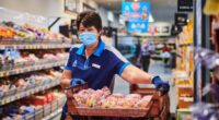 2000 új alkalmazottat keres az ismert szupermarket lánc Angliában egészen £61,000-os fizetésig 2