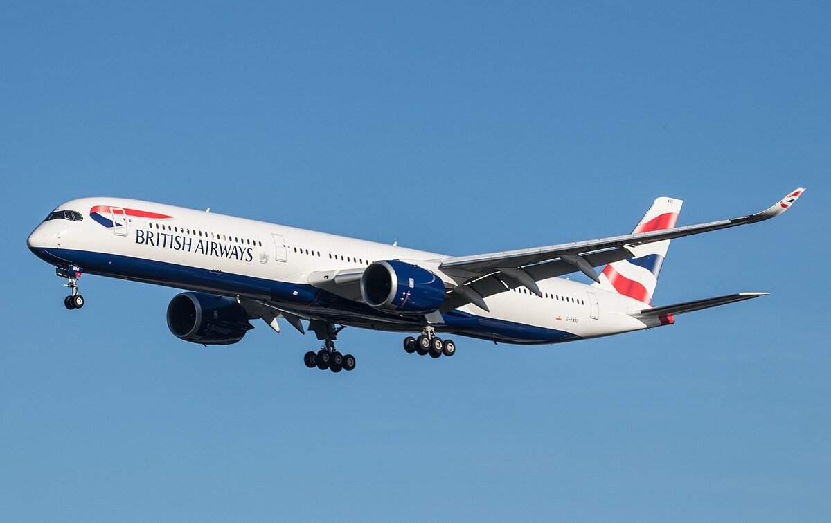 Botrány a British Airwaysnél: annyira lerészegedett a személyzet, hogy törölni kellett a londoni járatot Botrány a British Airwaysnél: annyira lerészegedett a személyzet, hogy törölni kellett a londoni járatot