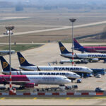 Eltörölték a karantént, végre 2 hét „szobafogság” nélkül hazamehetnek a külföldi magyarok