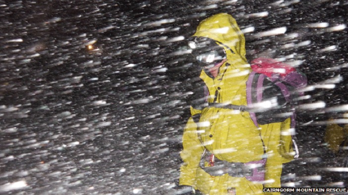Három hóviharban rekedt embert mentettek meg Nagy-Britannia északi részén 2