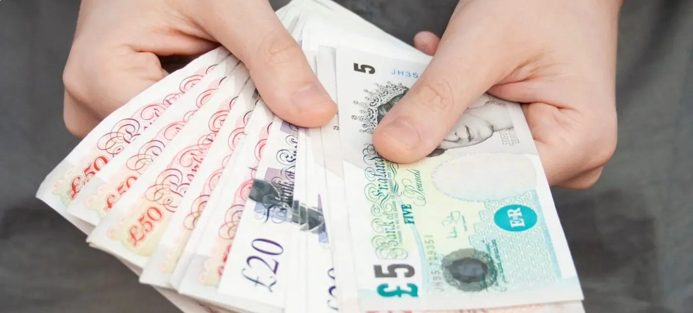 £240-ot zsebelhetünk be "ingyen" még karácsony előtt Angliában egy egyszerű trükkel - itt van, hogy hogyan £240-ot zsebelhetünk be "ingyen" még karácsony előtt Angliában egy egyszerű trükkel - itt van, hogy hogyan