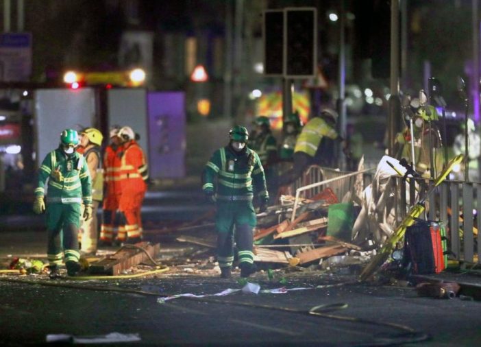 Felrobbant egy épület Angliában, Leicesterben: eddig 4 halálos áldozat van 6