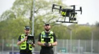 Drónokat fog mostantól kiküldeni a rendőrség a bűncselekmények helyszínére Londonban - új korszak kezdődik Drónokat fog mostantól kiküldeni a rendőrség a bűncselekmények helyszínére Londonban - új korszak kezdődik