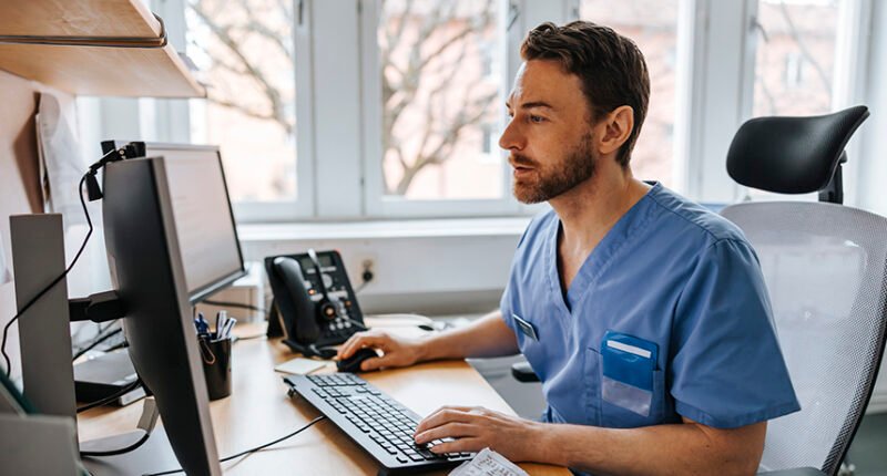 „Nem érti, mit mondok” – a yorkshire-i akcentust még az AI-recepciós sem érti a brit háziorvosoknál