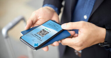 Hogyan kell használni az NHS Covid pass-t, ha utazni akarunk