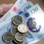 Ingyen pénzt kínálnak a brit bankok: akár 175 fontot is bezsebelhetünk minimális erőfeszítéssel