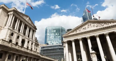 Nagy-Britannia egyik nagy bankja teljesen elhagyhatja a szigetországot