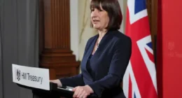 Súlyos vádak, a brit pénzügyminiszter "félrevezette a lakosságot"