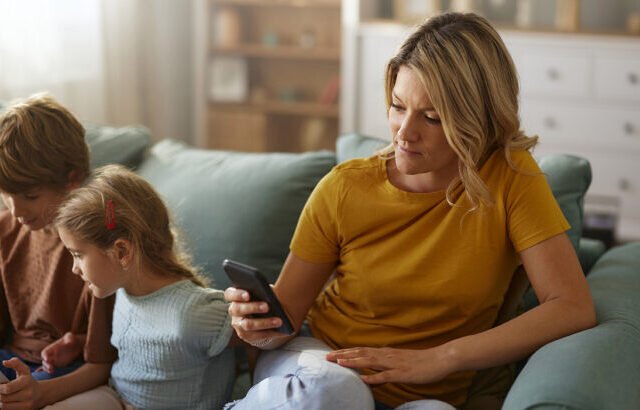 Anyám hangja a telefonban – 1200 kilométer távolságból