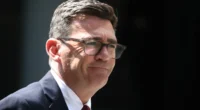 Az új brit miniszterelnök bejelentette első intézkedését - ennyivel fizethetnek kevesebbet a családok Az új brit miniszterelnök bejelentette első intézkedését - ennyivel fizethetnek kevesebbet a családok