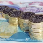 Mennyi pénzt osztanak még ki 2023-ban Nagy-Britanniában a megélhetési költségek válsága miatt az embereknek?